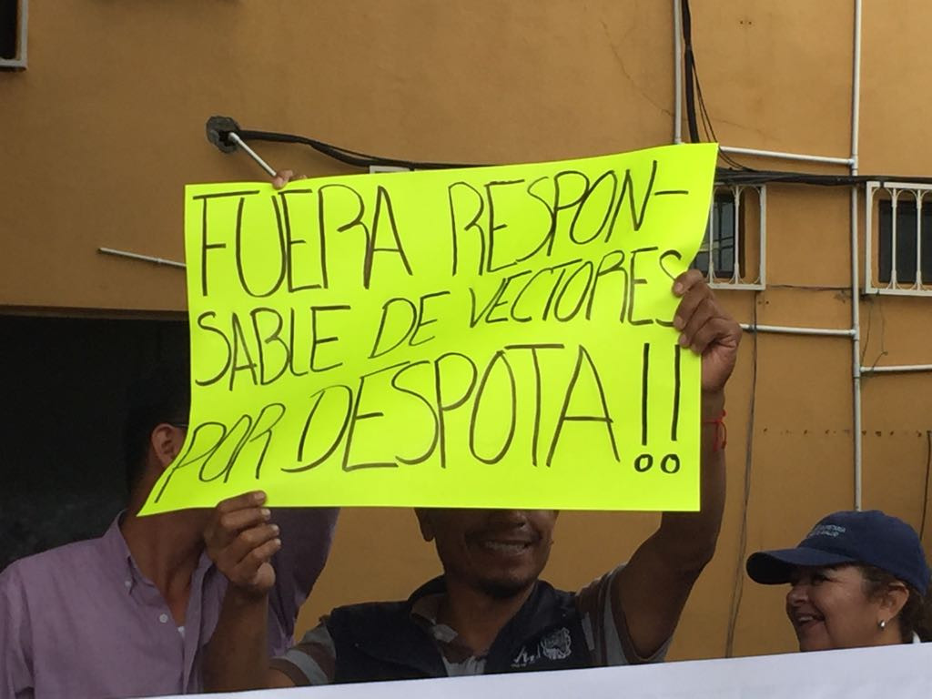 Trabajadores de vectores realizan paro permanente