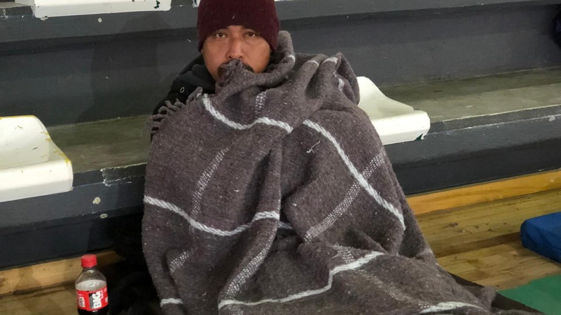 Atienden en albergue municipal a 36 personas por bajas temperaturas