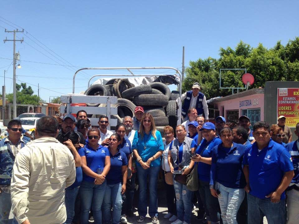 Realizan labores de descacharrización para combatir moscos