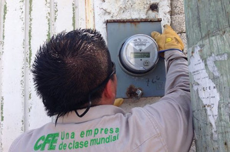 Roba parroquia la luz