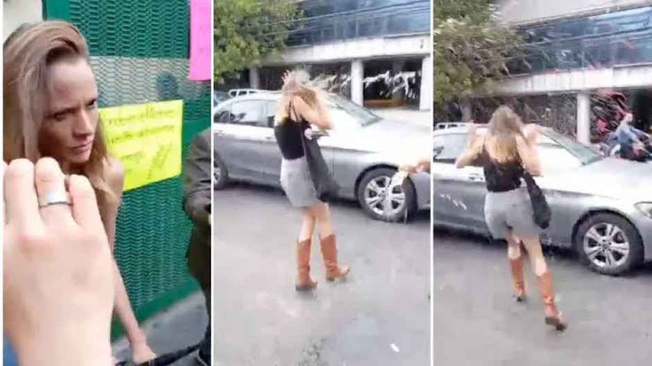 “Lady Racista” enfrenta audiencia y es agredida a su salida con insultos y agua