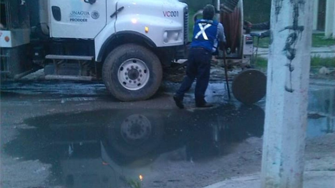 Comapa trabaja con cuadrillas en diferentes puntos