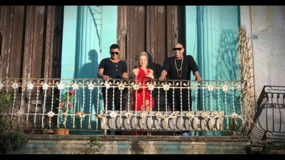 Lylie Minogue estrena Stop me from falling