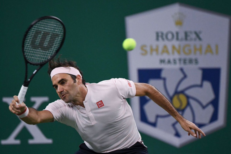 Roger Federer avanza a octavos de final en Masters 1000 de Shanghái