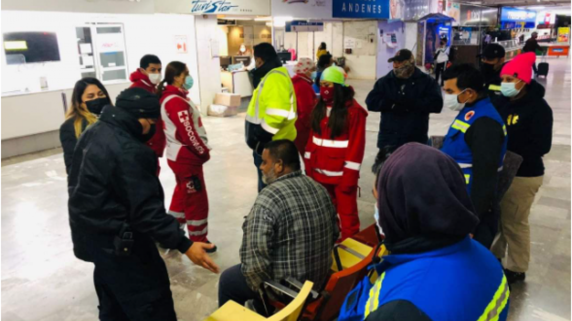 Atienden a 12 personas en situación de calle por bajas temperaturas 