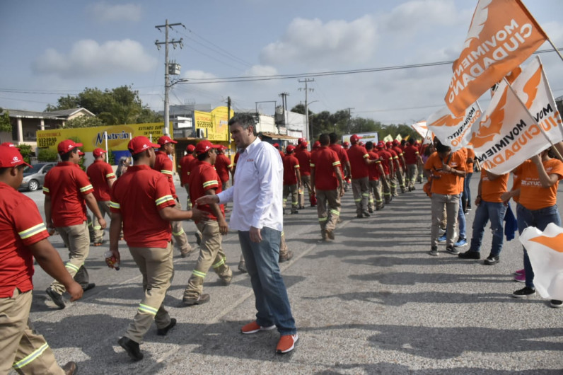 Reconoce Juan Carlos Zertuche a clase laboral