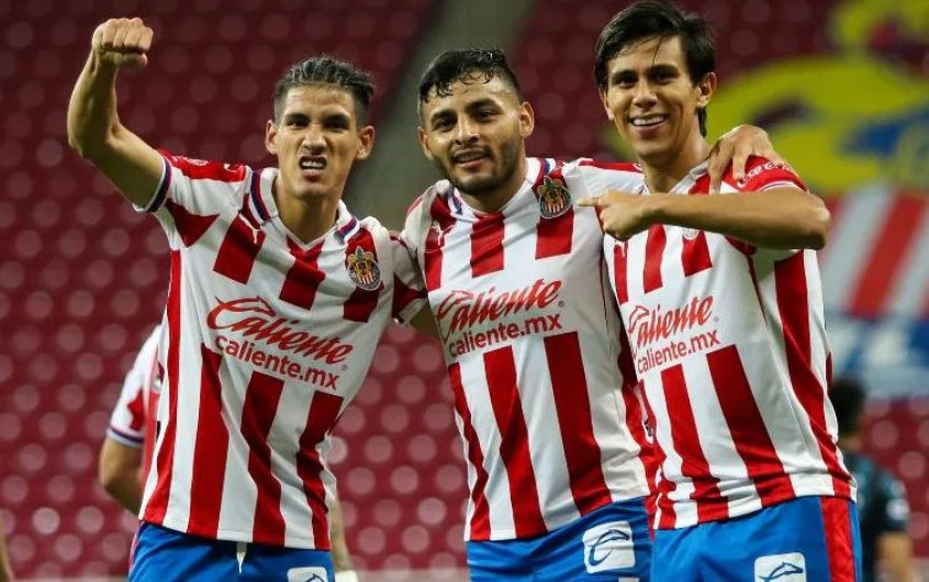 JJ Macías regresa a los entrenamientos con las Chivas