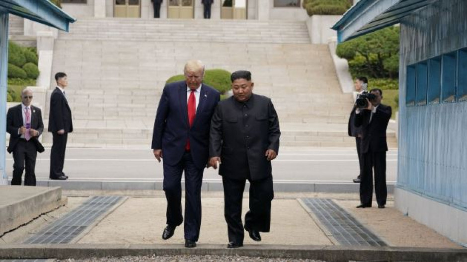 Trump se convierte en el primer presidente de EUA en pisar Corea del Norte