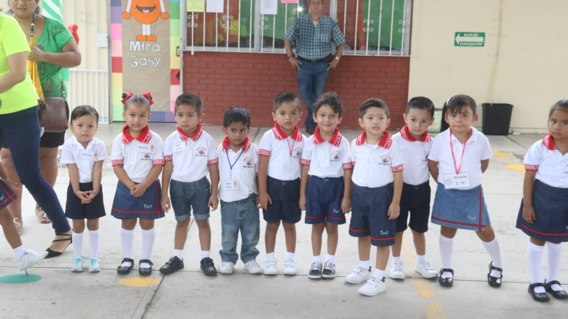 Beneficia Ayuntamiento a jardín de niños con barda perimetral