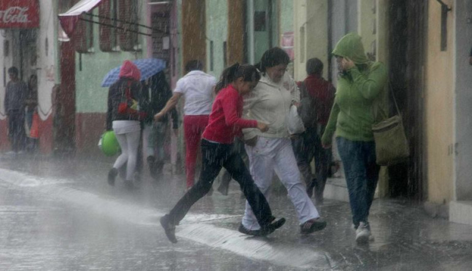 Nublados densos con tormentas fuertes en Tabasco y Chiapas