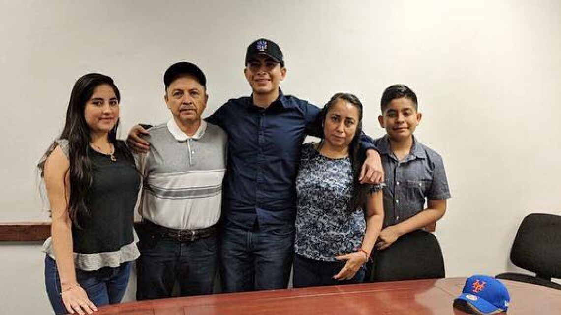 Tamaulipeco Fernando Gallegos firma con Mets de NY