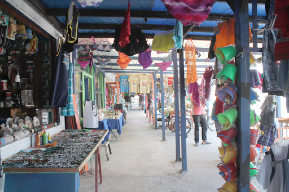 Piden comerciantes y artesanos abrir la playa Bagdad entre semana