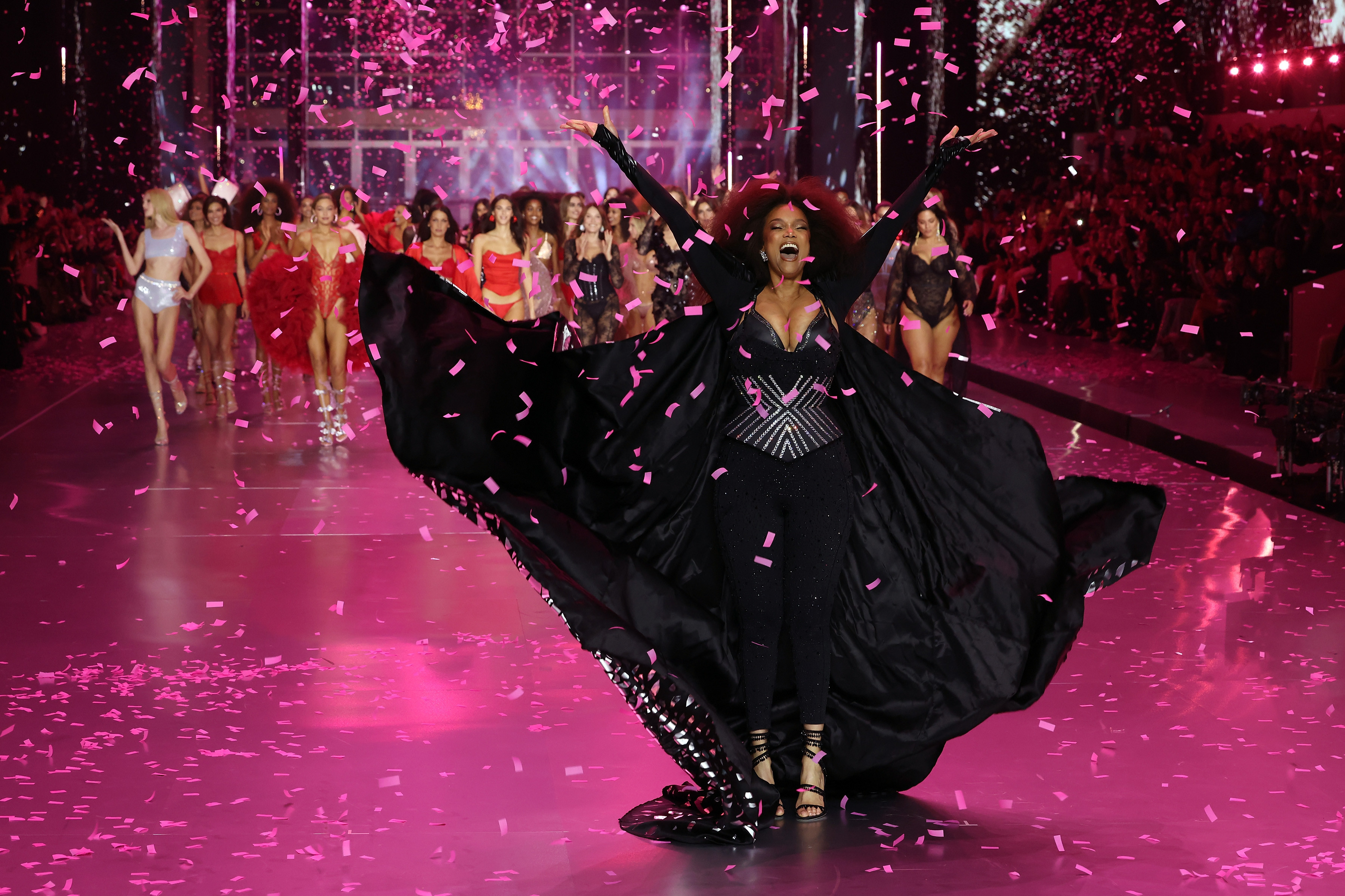 ¡El icónico desfile de Victoria’s Secret Fashion Show regreso!: Aquí te contamos todos los detalles