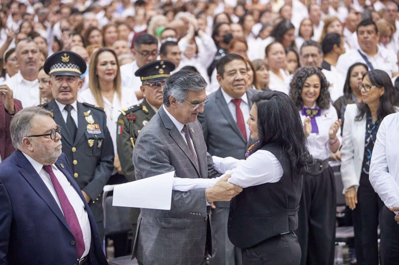 Reconoce gobernador triunfo de Blanca Valles