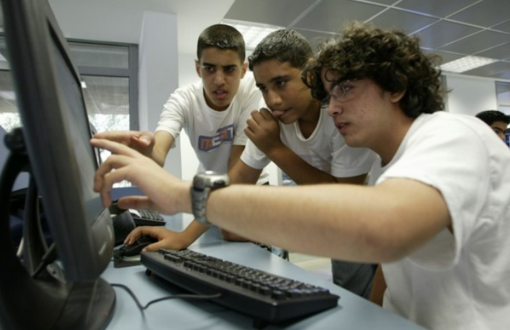 Discriminación a un sector de la generación millennial