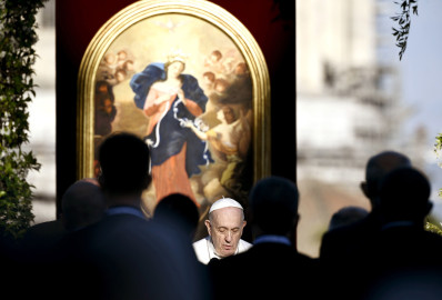 El Papa reforma las leyes de la Iglesia para endurecer el delito de pedofilia