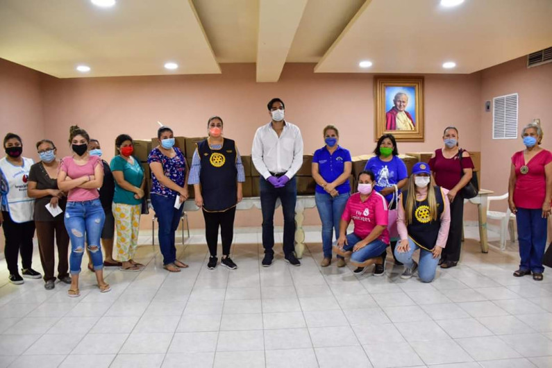 Voluntariado del sistema DIF Reynosa entregó apoyos a personas con discapacidad