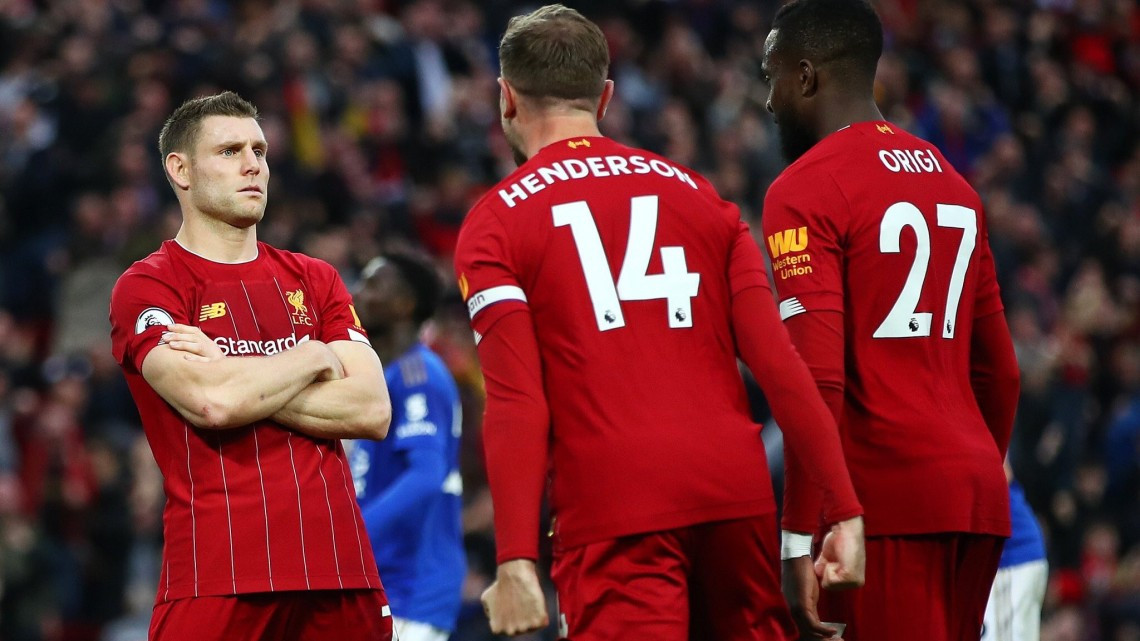 Liverpool vence 2-1 al Leicester