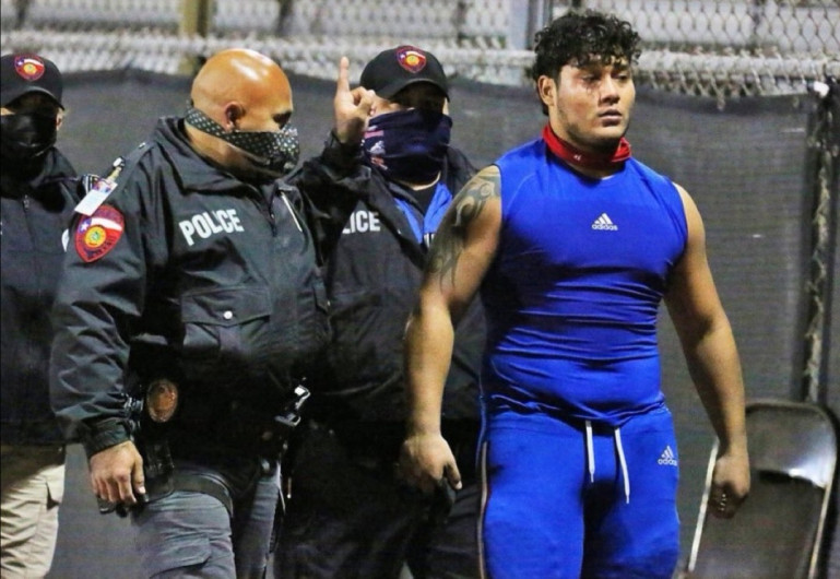 Jugador de preparatoria de Edinburg ataca a árbitro 