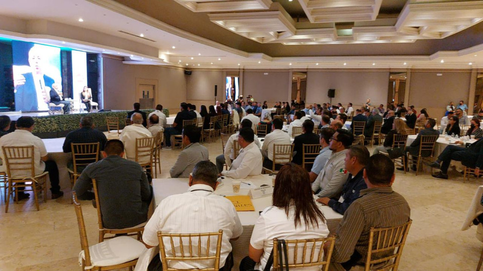 Solo "Truko" Verástegui y Arturo Díez acuden al Foro Empresarial Reynosa 