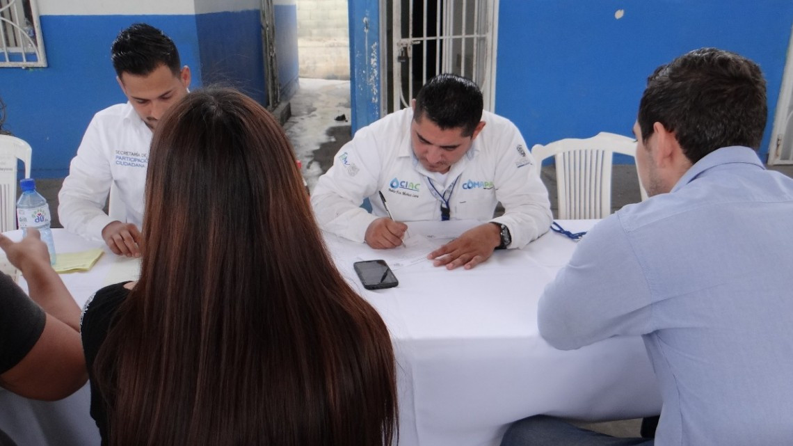 Atiende módulos de COMAPA y CIAC a colonos del sur de la ciudad