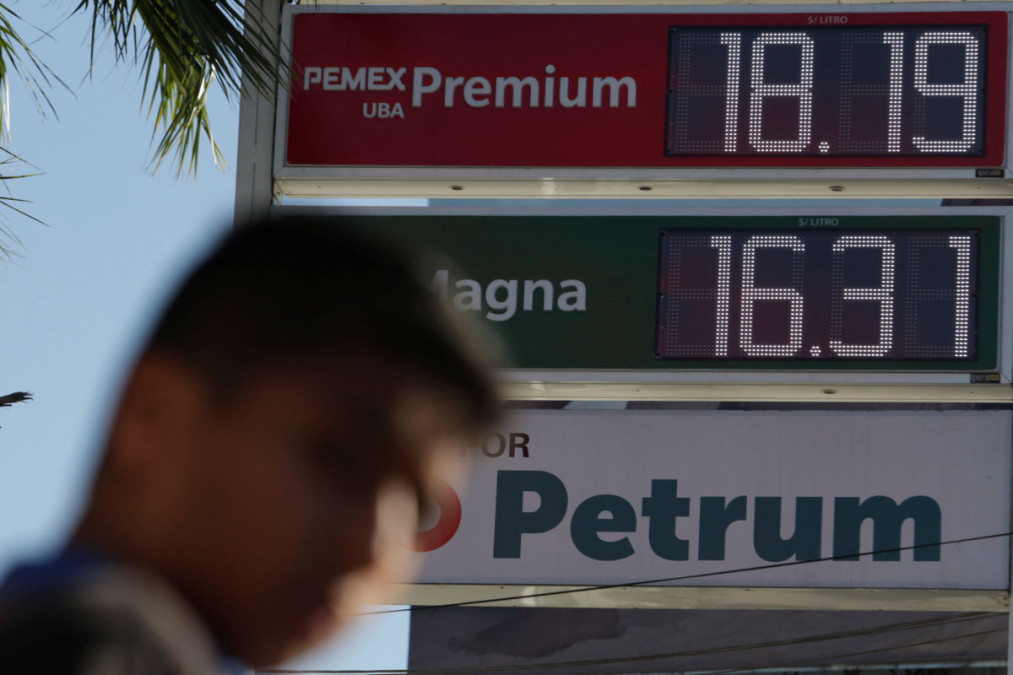 Avanza regularización de abasto de gasolinas: Pemex