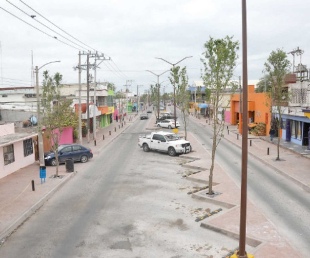 Urgen comerciantes terminen obra de calle San Luis 