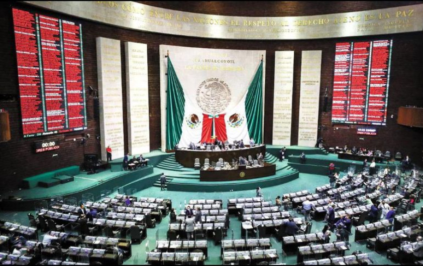 Diputados avalan prisión a quien aplique terapias de conversión