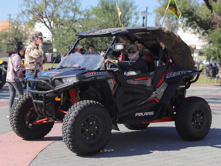 Realizan desfile cinegético para dar a conocer temporada de cacería 