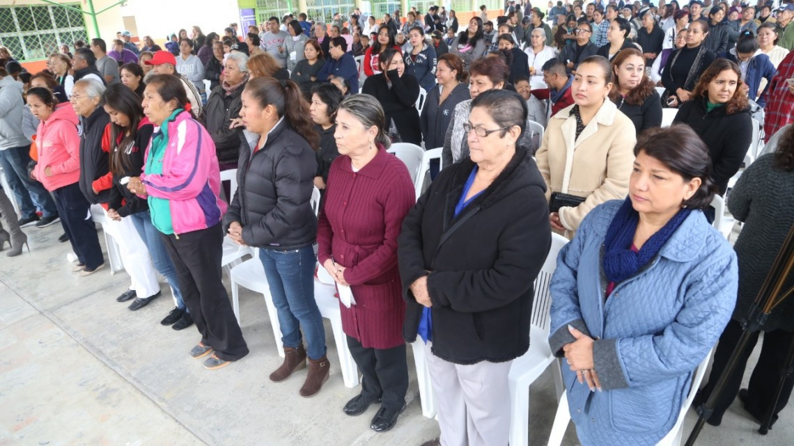 DIF y Ayuntamiento benefician a familias de Lomas