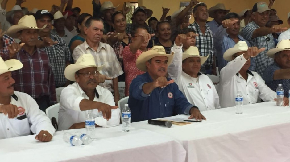 Dirigentes ejidales y representantes de sector agrario, parte de proyecto de Alma Laura Amparán