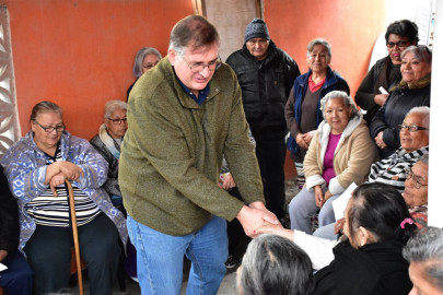 Atiende DIF a grupos en comunidad