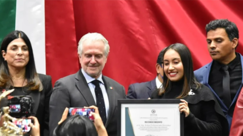 Dedican mural en Iztapalapa a Katya Echazarreta, primera mexicana en viajar al espacio 