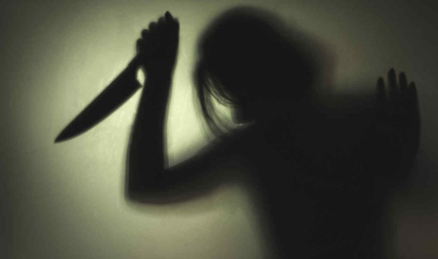 Con machete en mano obliga a su ex novio a tener relaciones con ella