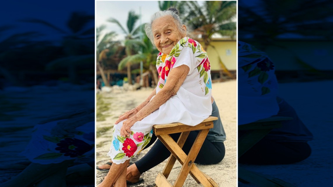 ¡Ternura! Abuelita de 97 años conoce el mar por primera vez 