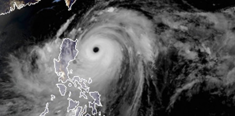 Filipinas se prepara para la llegada del potente tifón Mangkhut 