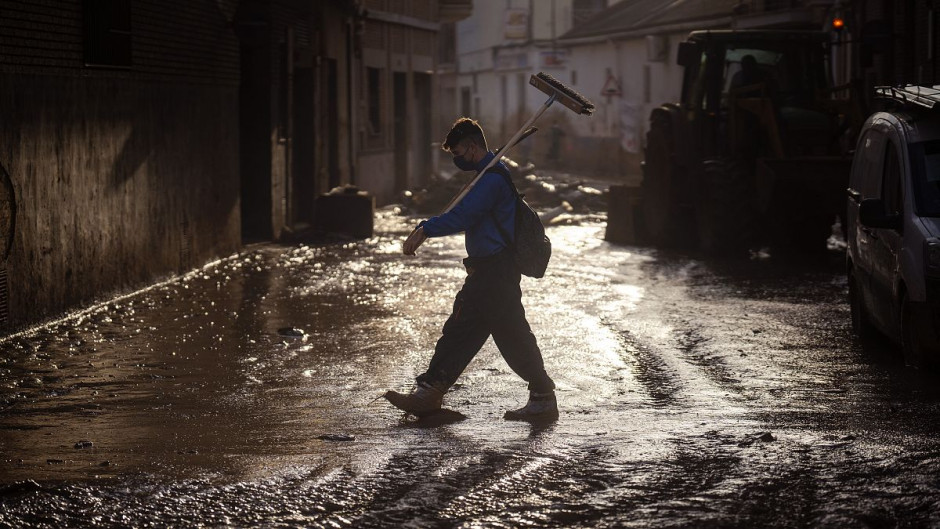 Inundaciones en Valencia dejan más de 220 fallecidos