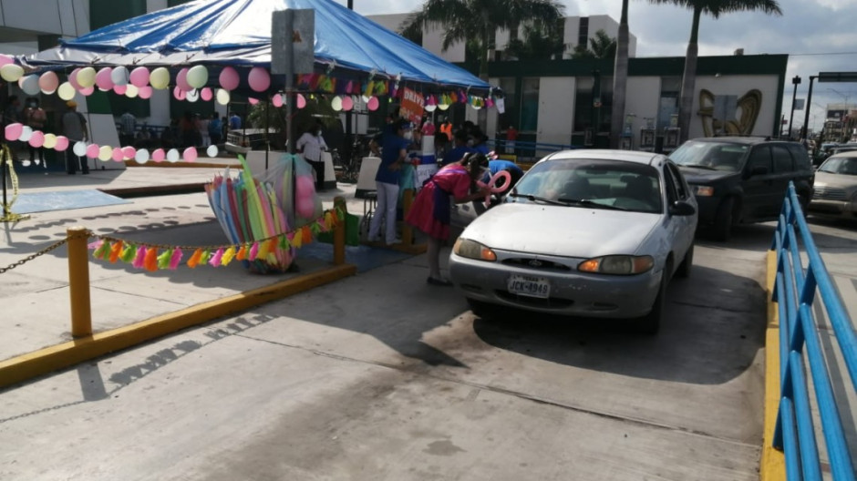 Todo un éxito la campaña de vacunación en automóvil