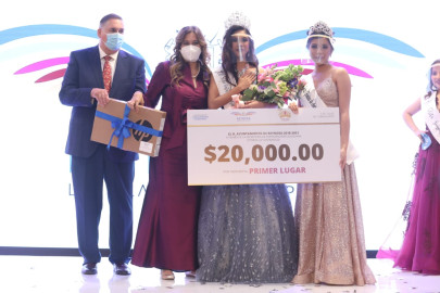 Coronó Alcaldesa a Reyna de las Fiestas de Aniversario Reynosa 2021 