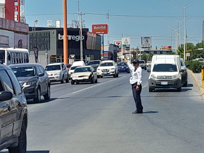 Ordenó Gobierno de Reynosa circulación de bulevar Morelos ante fallas de red eléctrica