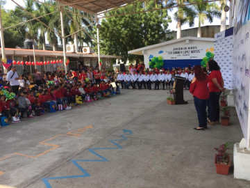 Inauguran rehabilitación de biblioteca y aulas escolares