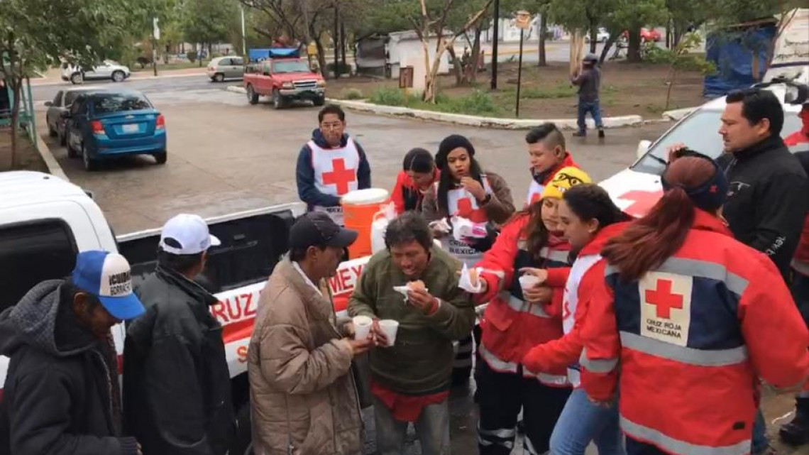 Apoya Cruz Roja y DIF Tam a personas vulnerables durante bajas temperaturas 
