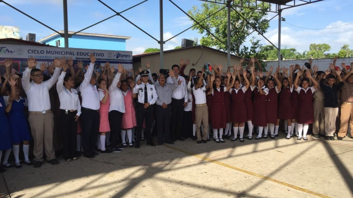 Trabajan para fortalecer el tejido social