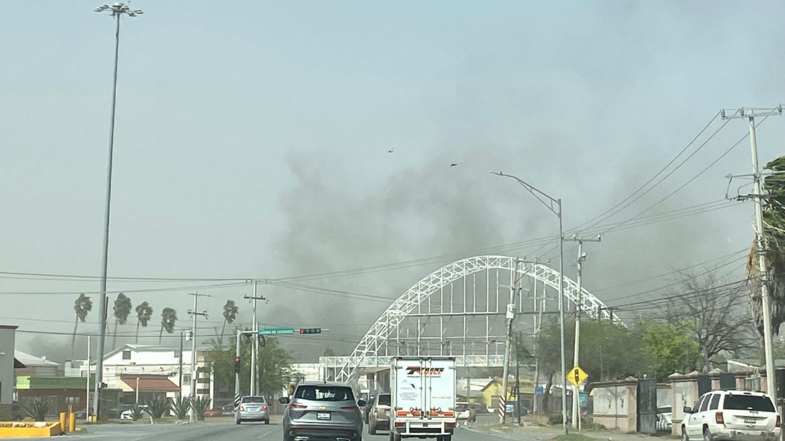 Viento desata incendios por toda la ciudad 