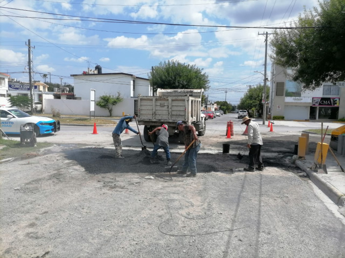Continúa trabajo intensivo de bacheo y alumbrado en Reynosa 