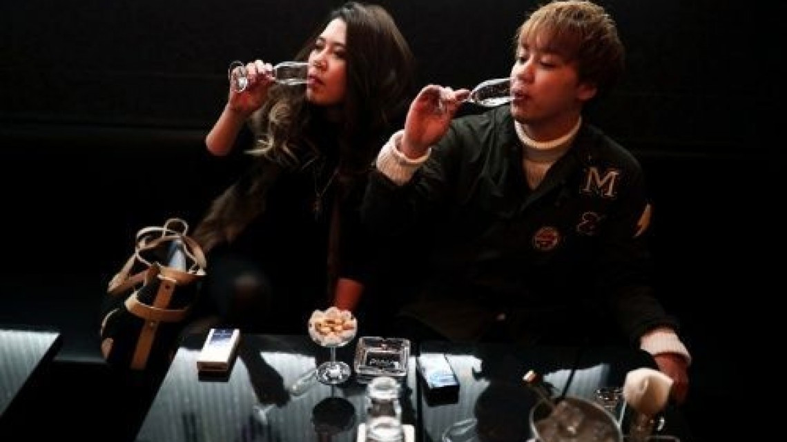 Por dinero, japoneses salen al rescate de las mujeres solitarias