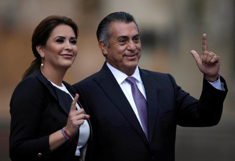 Llega a Japón propuesta de mochar las manos 