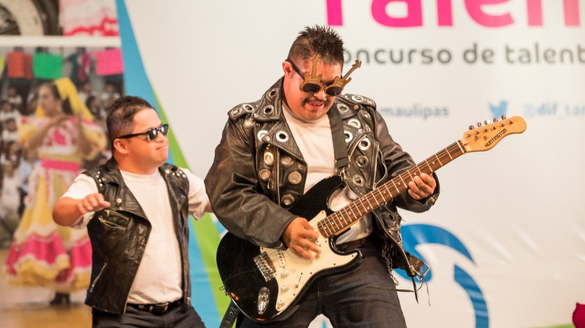Con la participación de personas con discapacidad se realiza “Talento DIF” 