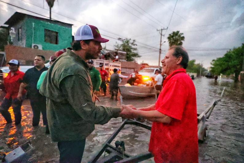Continúa Gobierno de Reynosa que preside Carlos Peña Ortiz apoyando a familias afectadas por temporal 