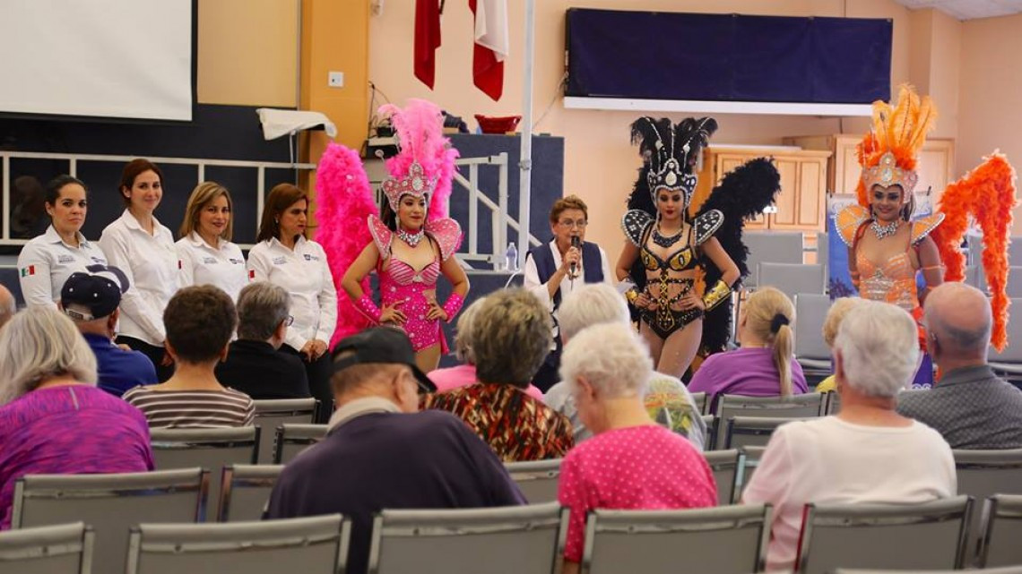 “Winter Texans” reciben con alegría la fiesta del “Carnaval Playa Miramar”